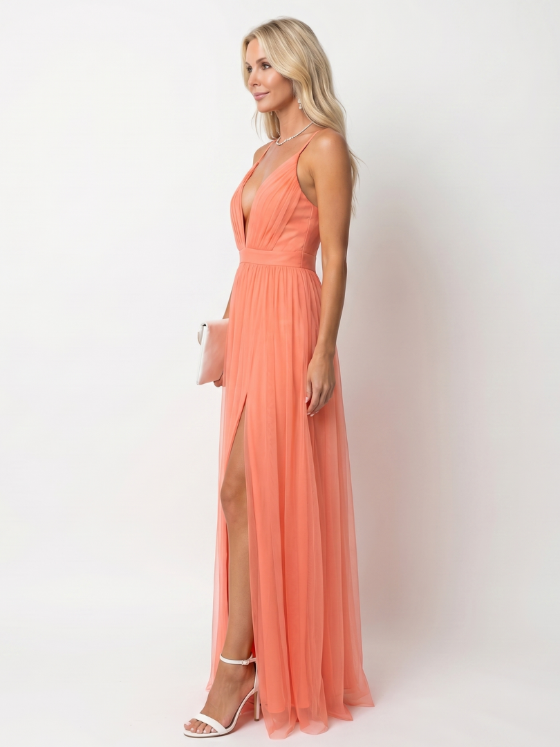 Tia | Vestido Maxi Plisado con Escote en V Profundo