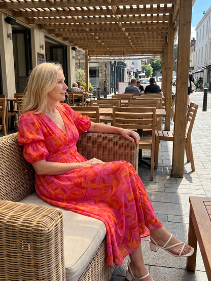 Zarelle | Vestido Midi Floral con Mangas Abullonadas