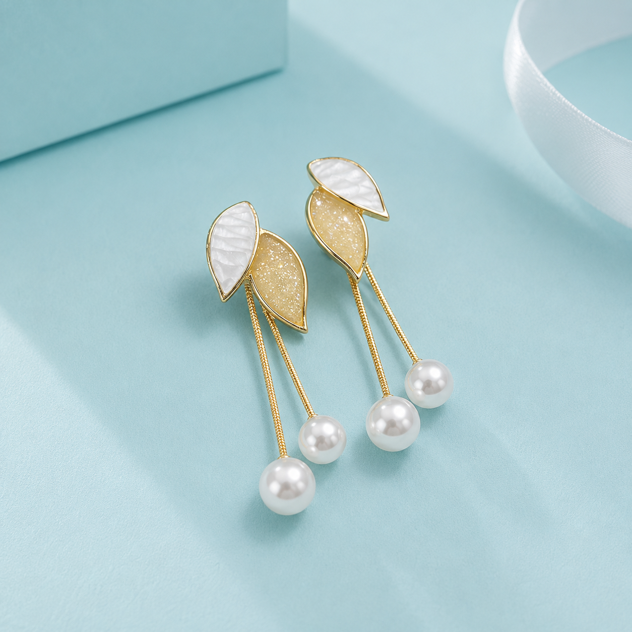 Serafina | Pendientes Hoja de Brillo Suave