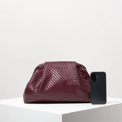 Isidora | Bolso Burdeos de Elegancia Atemporal