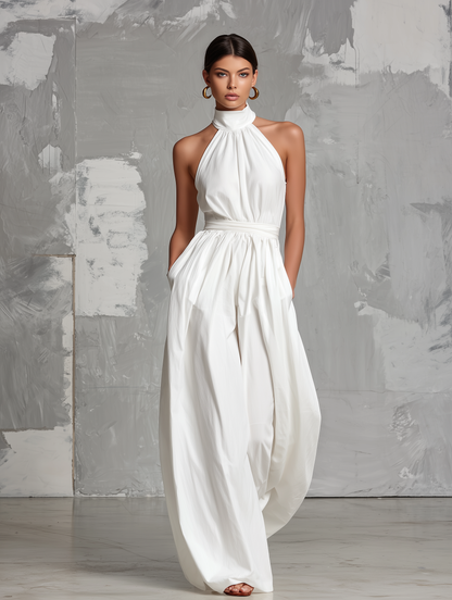 Seraphine | Mono blanco elegante con cuello halter